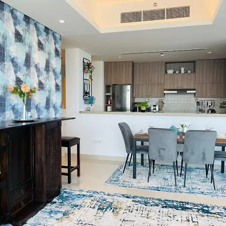 Luxury 2 Bedroom Apartment In Gateway Residence Ra’s al-Chaima Exterior foto