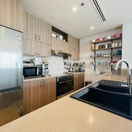 Luxury 2 Bedroom Apartment In Gateway Residence Ra’s al-Chaima Exterior foto