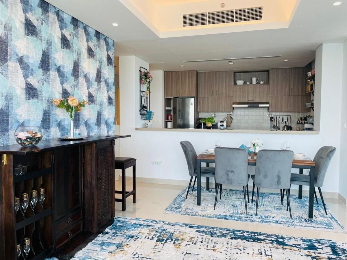 Luxury 2 Bedroom In Gateway Apartment